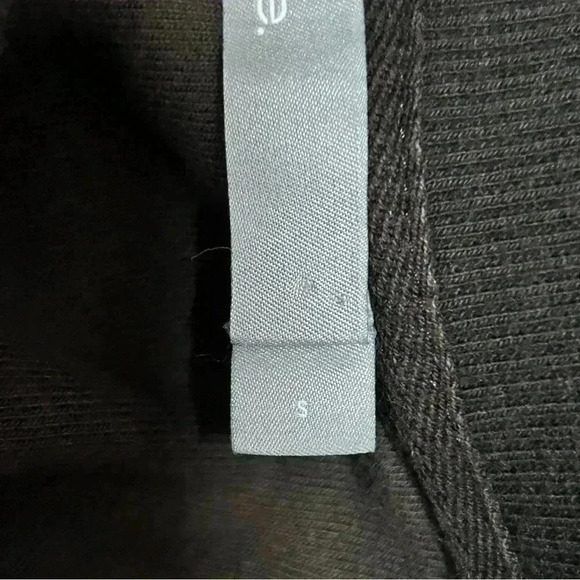 Vince Velour Long Sleeve Crewneck Pullover - Picture 5 of 6